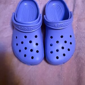 CROCS women’s Clogs in Lavender Blue